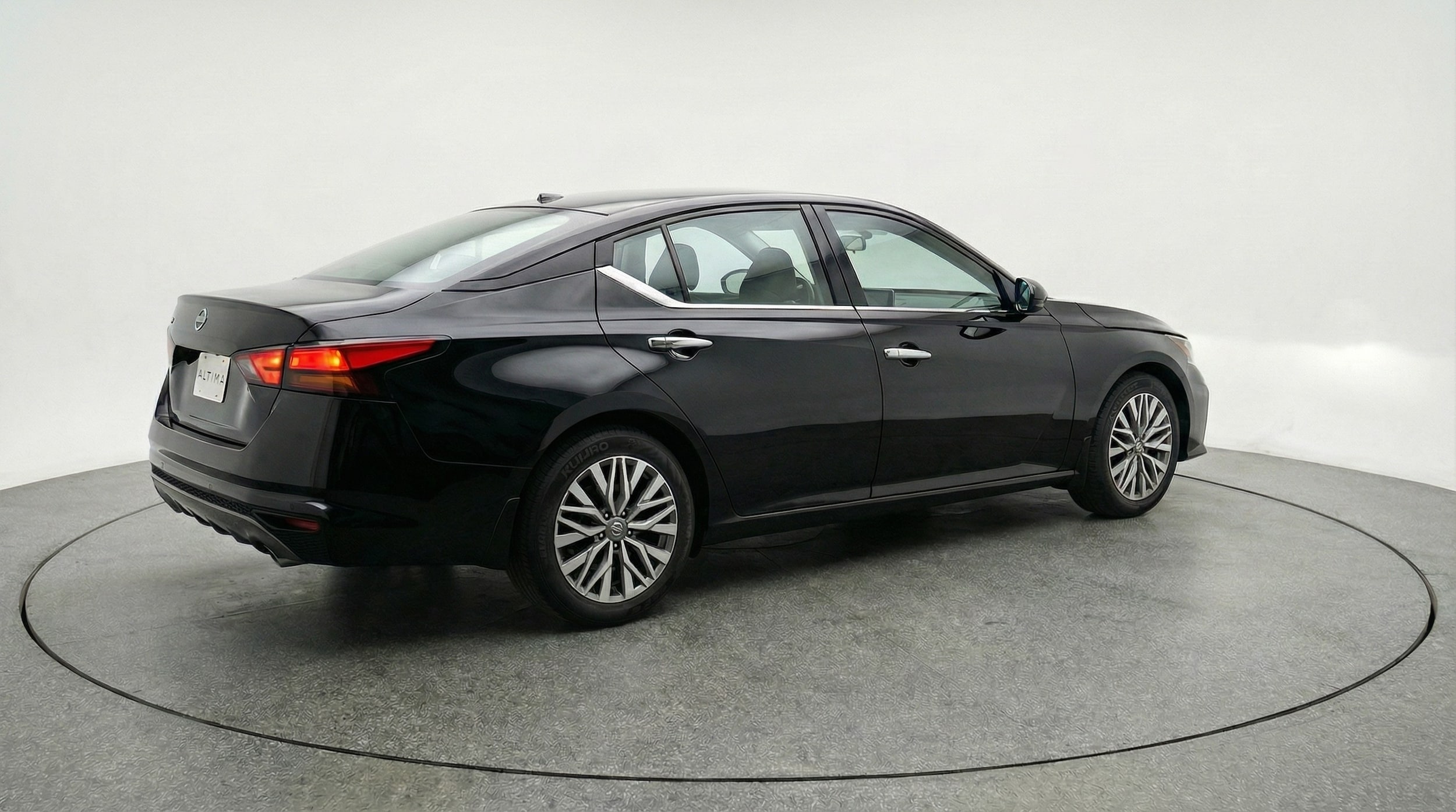 Thumbnail: 2025 Nissan Altima - 7