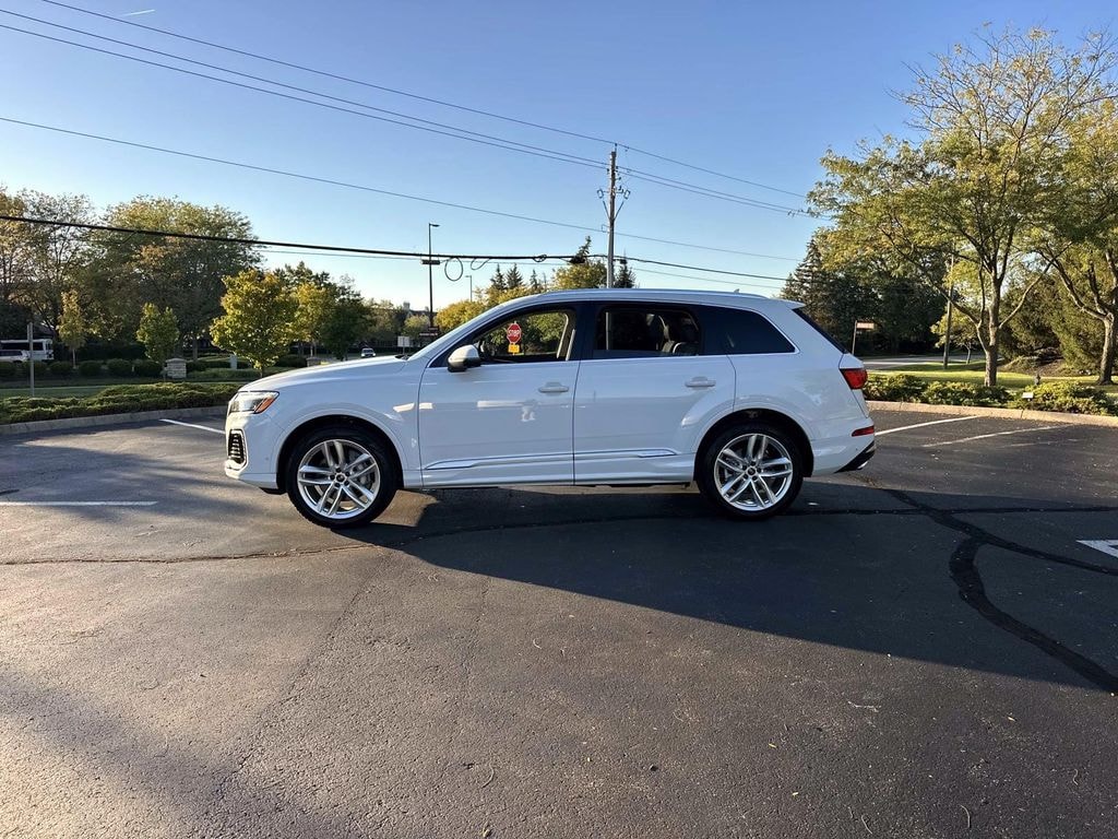 Certified 2025 Audi Q7 55 Premium Plus Sport Utility