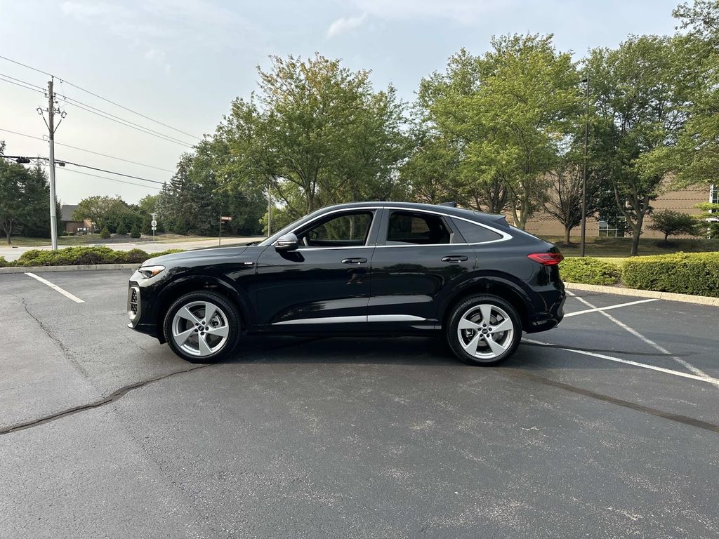 2025 Audi Q5 2.0T Premium Plus photo 4
