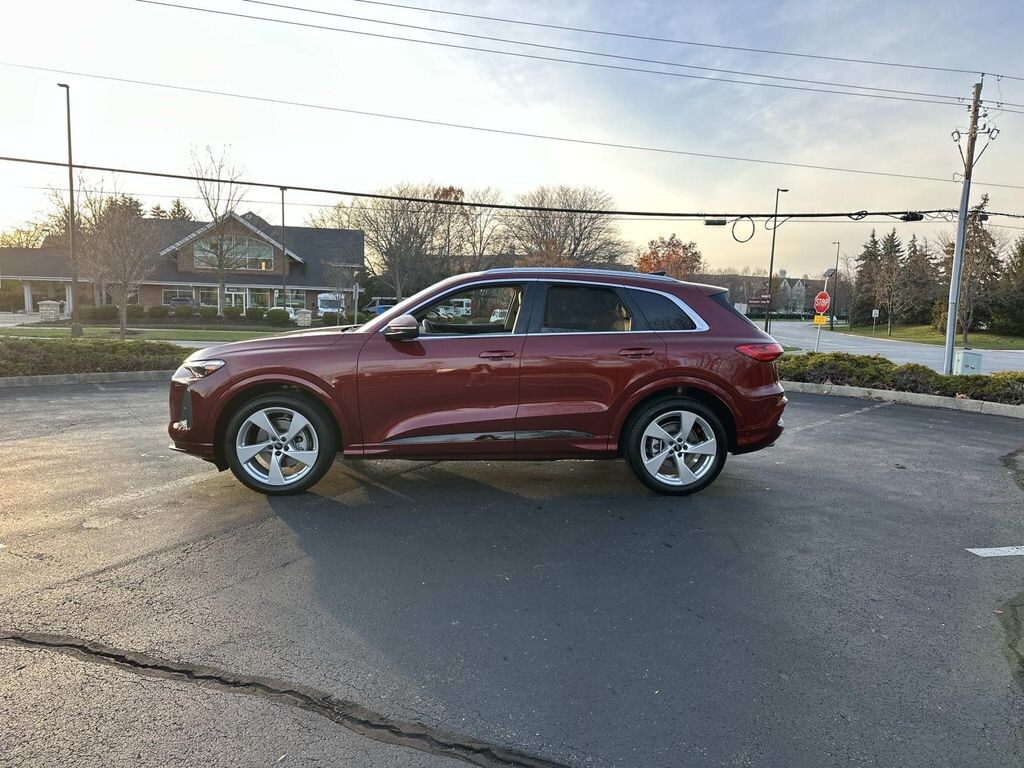 New 2025 Audi All-new Q5 2.0T Prestige SUV