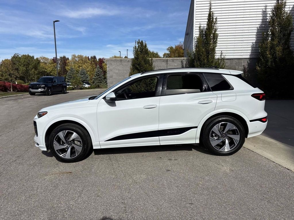 Used 2025 Audi Q6 e-tron Premium Plus Sport Utility