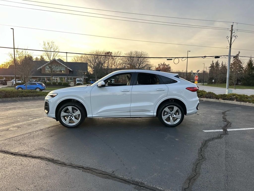 New 2025 Audi All-new Q5 2.0T Prestige Sport Utility Vehicle