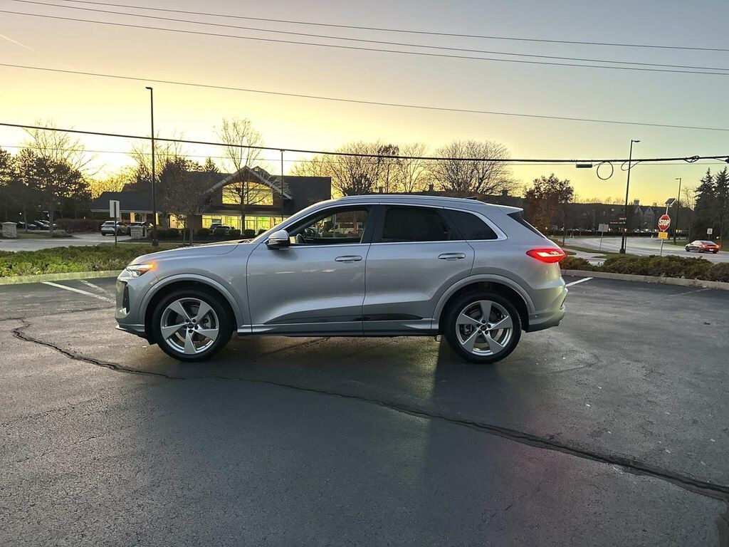 New 2025 Audi All-new Q5 2.0T Prestige SUV