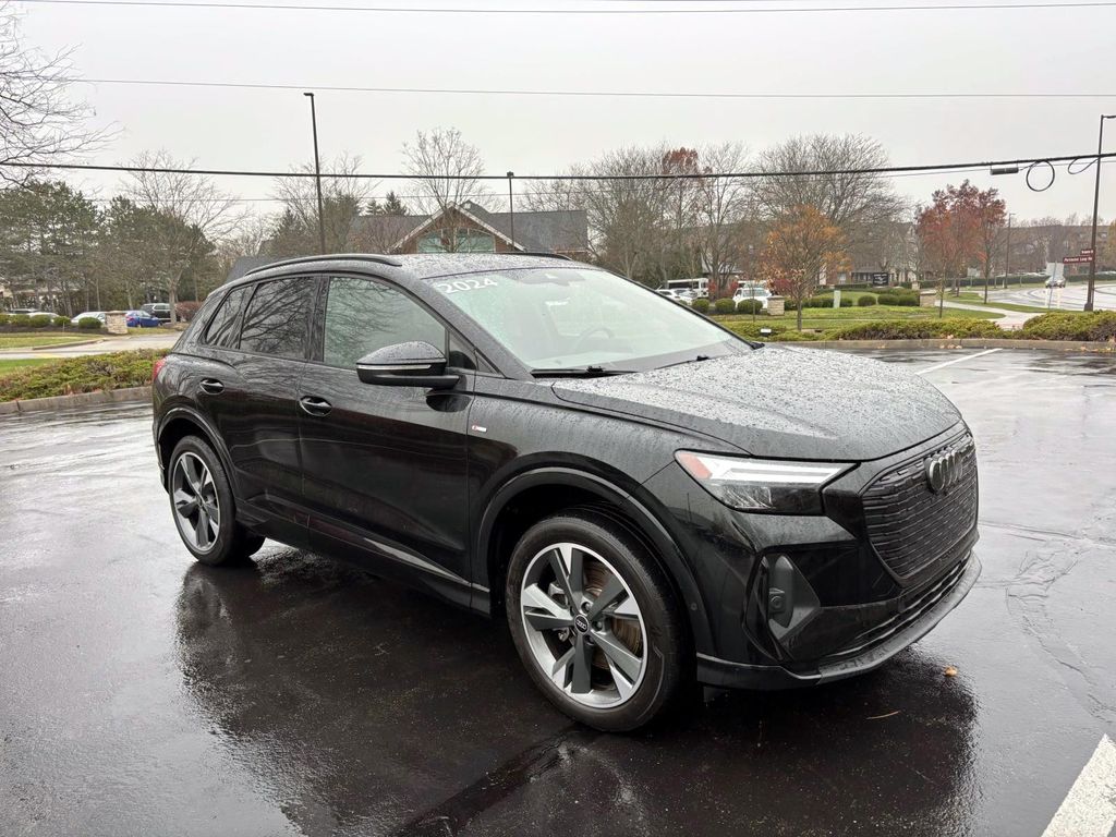 2024 Audi Q4 e-tron Premium Plus's photo