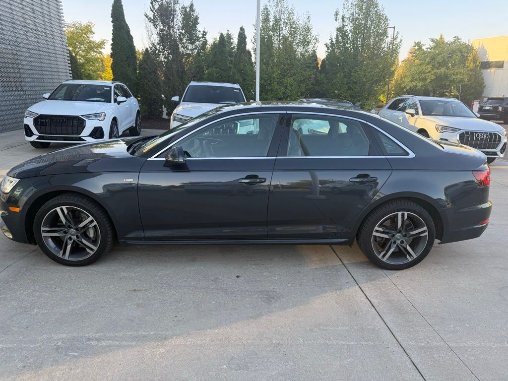 2018 Audi A4 2.0T Premium Plus photo 4