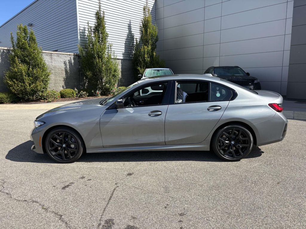 2025 Bmw 330i Sedan photo 4