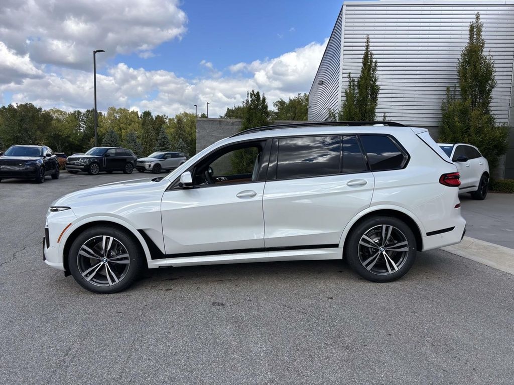 New 2026 BMW X7 xDrive40i Sport Utility