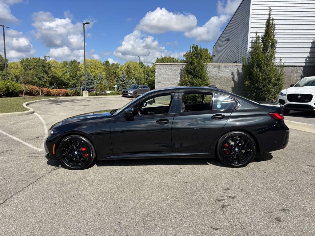 2025 Bmw 330i Sedan photo 4