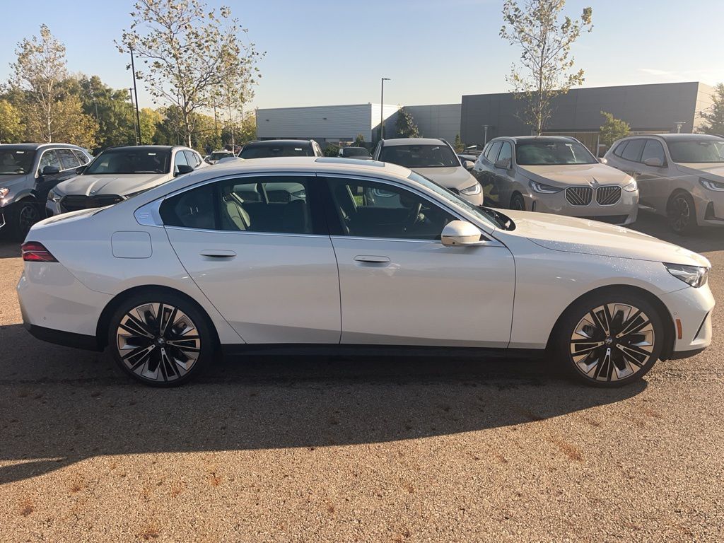 2025 Bmw 540i xDrive photo 3