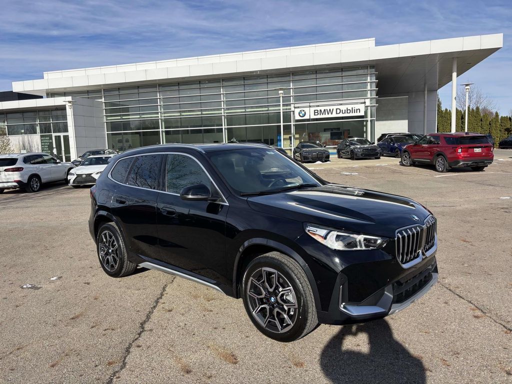 2026 BMW X1 28i's photo