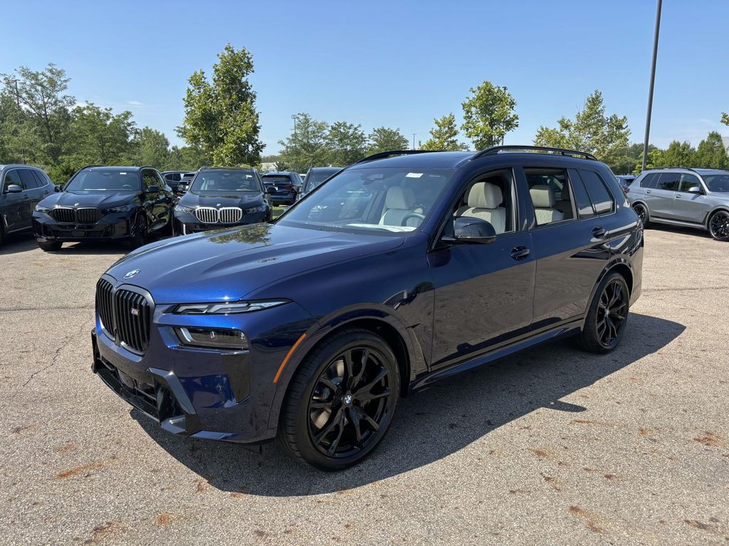 2026 Bmw X7 M60i photo 3