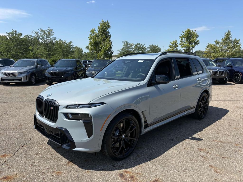 2026 Bmw X7 M60i photo 3