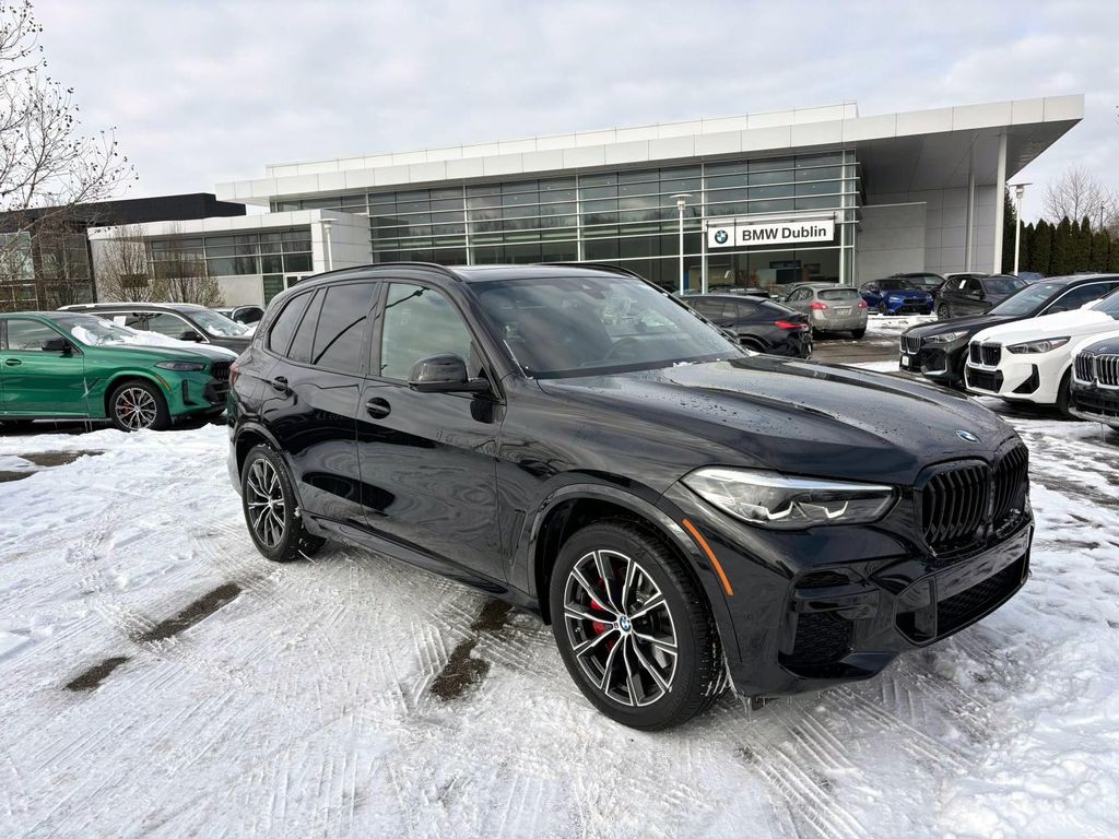 2022 BMW X5 40i's photo