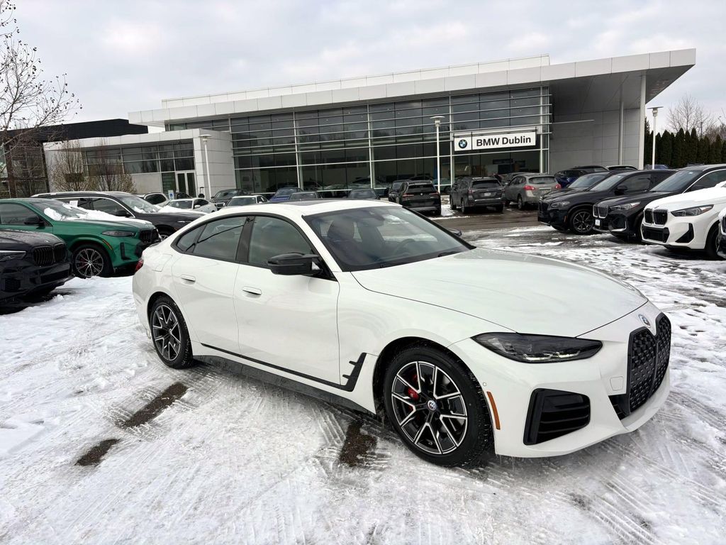 2023 BMW 4 Series M440i's photo