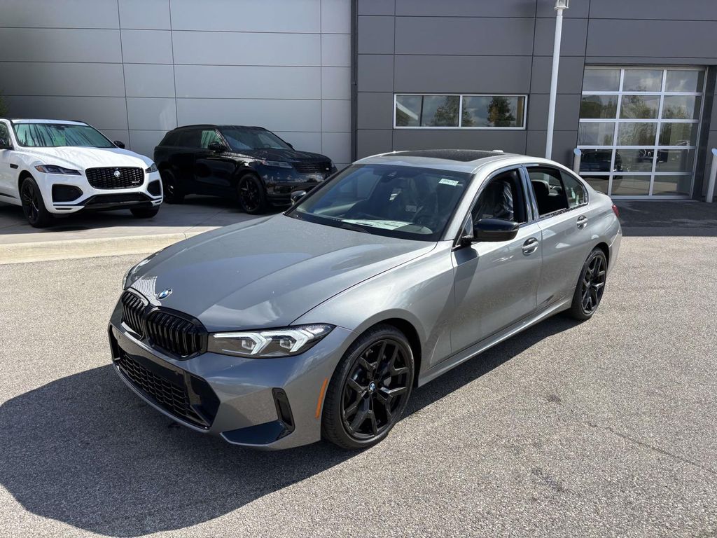 2025 Bmw 330i Sedan photo 3