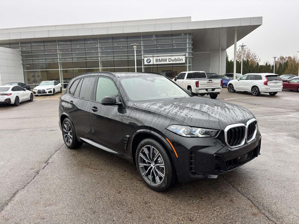 2026 BMW X5 M60i's photo