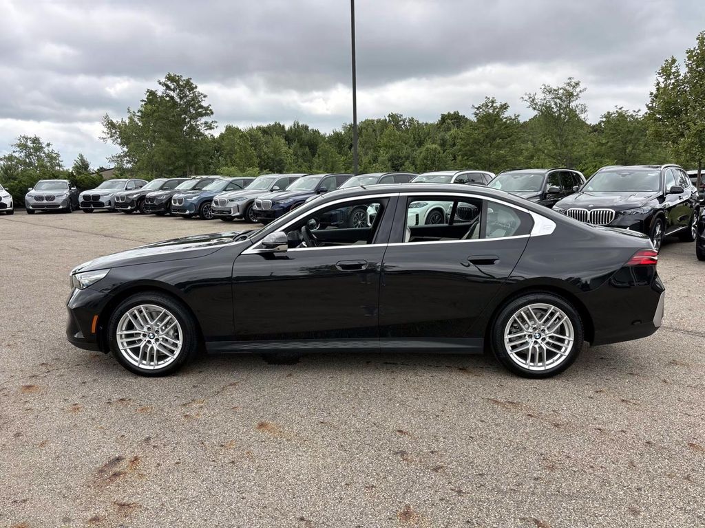 2025 Bmw 530i xDrive Sedan photo 4