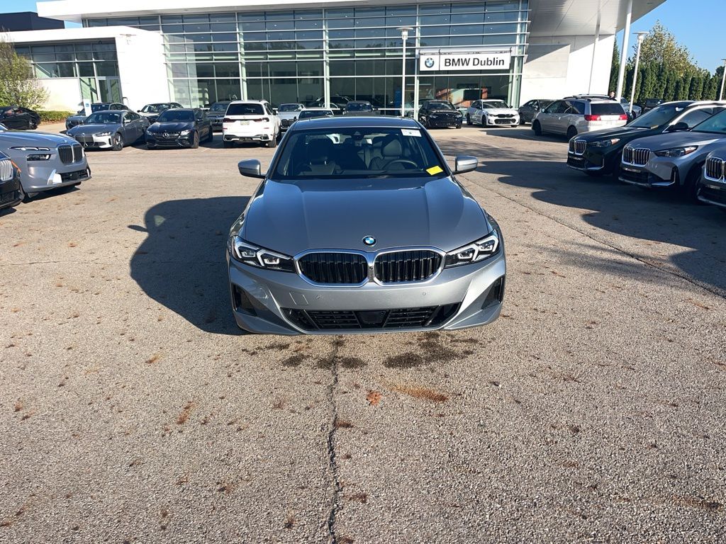2025 Bmw 330i xDrive photo 2