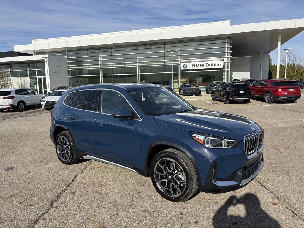 2026 BMW X1 28i's photo