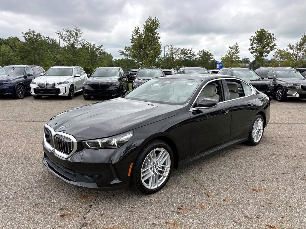 2025 Bmw 530i xDrive Sedan photo 3