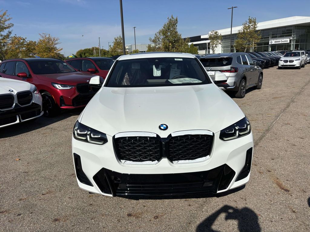 2025 Bmw X4 xDrive30i photo 2