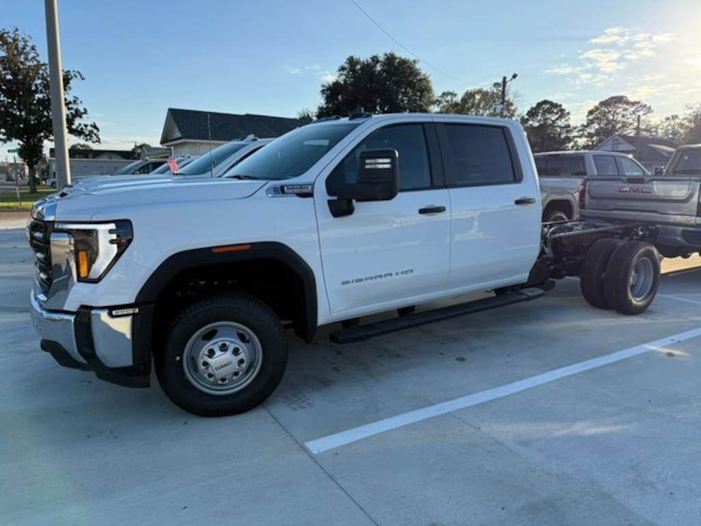 New 2026 GMC Sierra 3500 HD Chassis Cab Pro Truck