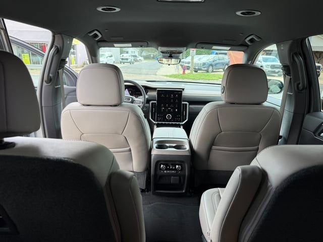 2026 GMC Acadia Elevation - Photo 19