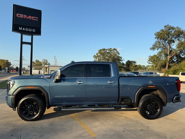 2025 Gmc Sierra 2500 HD Denali photo 3