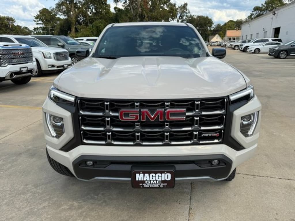 New 2026 GMC Canyon AT4 Truck