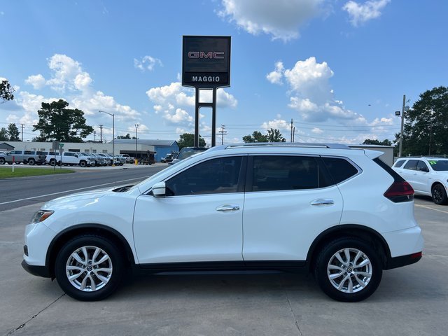 2020 Nissan Rogue SV photo 4