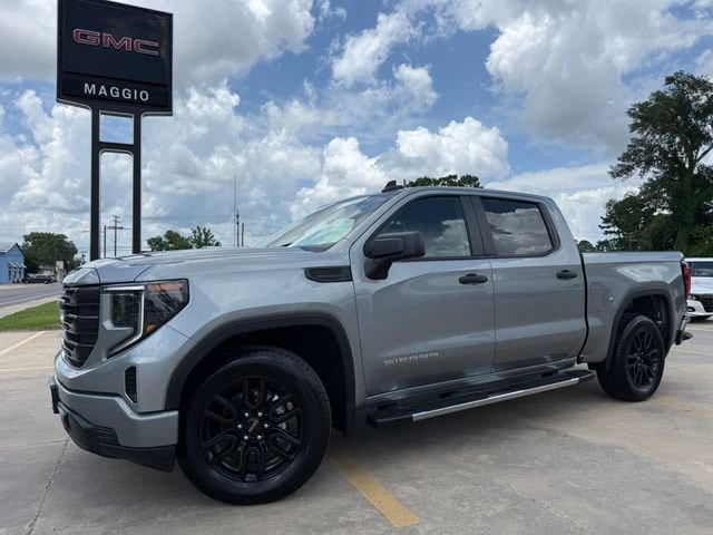2024 GMC Sierra 2WD Crew Cab Short Box Pro's photo