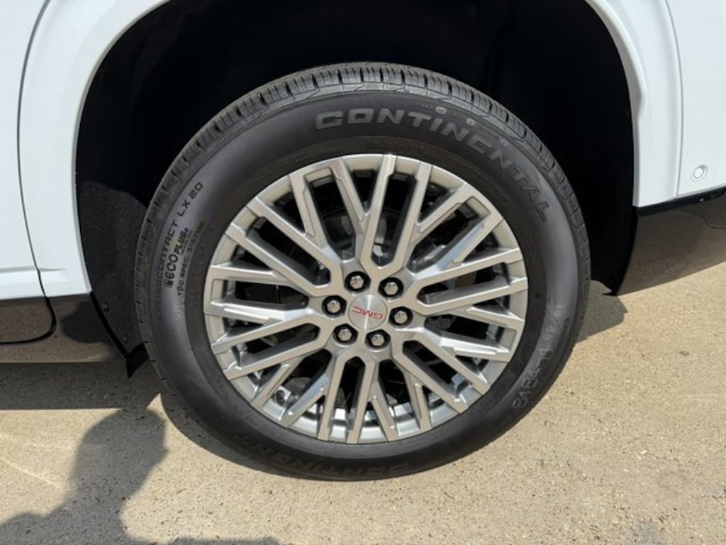 New 2026 GMC Acadia Denali SUV