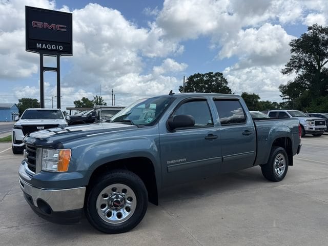 2011 GMC Sierra 2WD Crew Cab SL SWB's photo