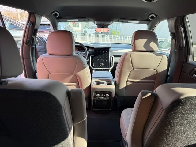 2026 GMC Acadia Elevation - Photo 19