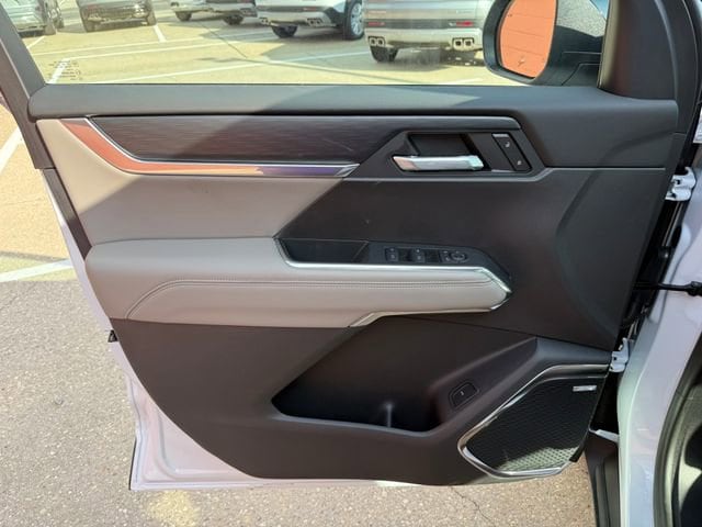2026 GMC Acadia Elevation - Photo 8