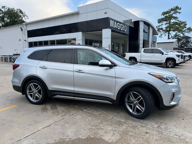 2017 Hyundai Santa Fe Limited Ultimate photo 2