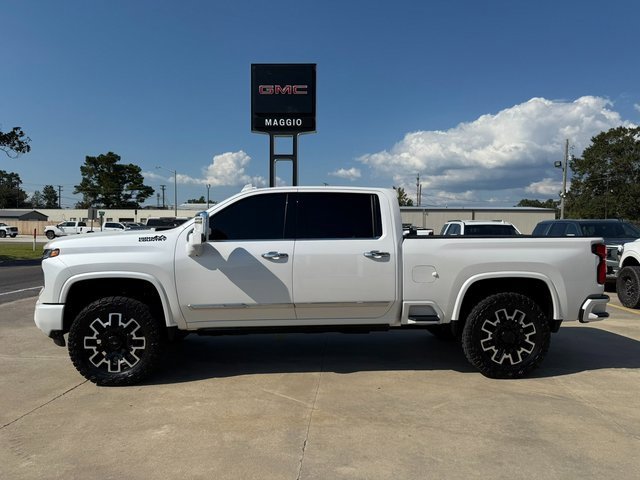 2025 Chevrolet Silverado 2500HD High Country photo 4
