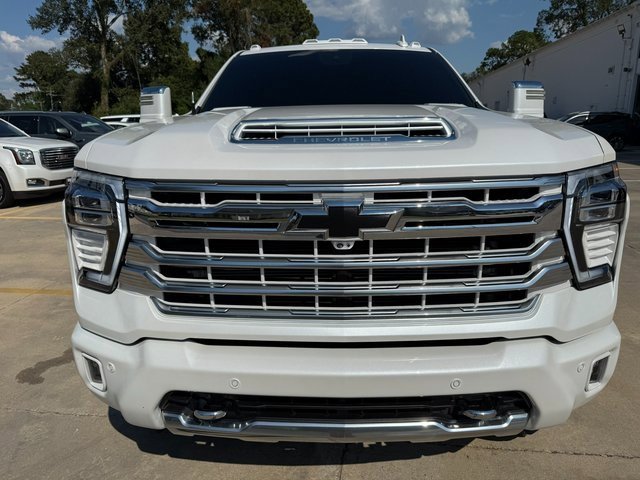 2025 Chevrolet Silverado 2500HD High Country photo 2