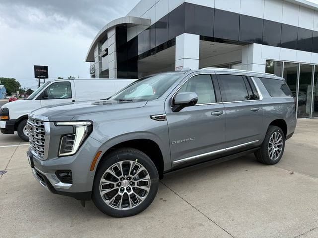 2026 GMC Yukon Denali AWD's photo