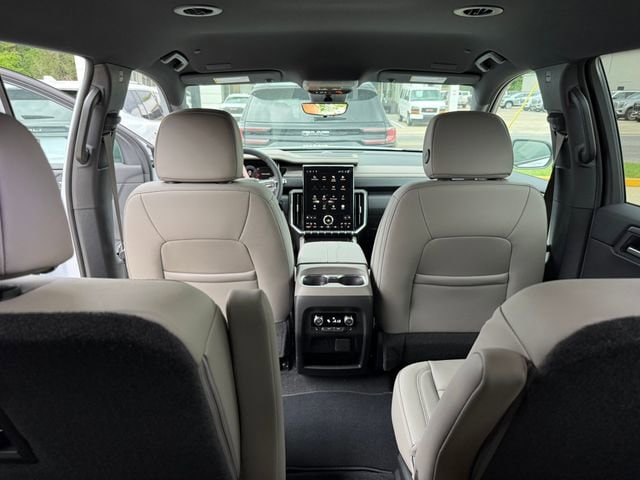 2026 GMC Acadia Elevation - Photo 19