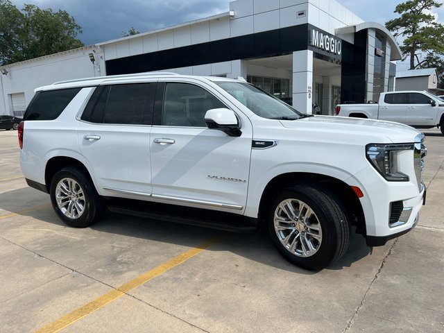 2021 Gmc Yukon SLT photo 3