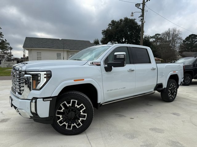 2026 GMC Sierra 2500HD Denali's photo