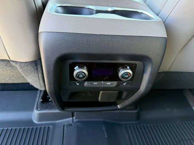 2026 GMC Acadia Elevation - Photo 20