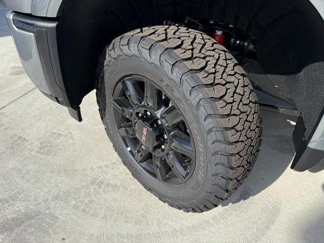 2026 Gmc Sierra 2500 HD AT4 photo 3