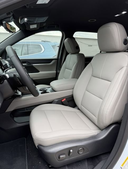 2026 GMC Acadia Elevation - Photo 8