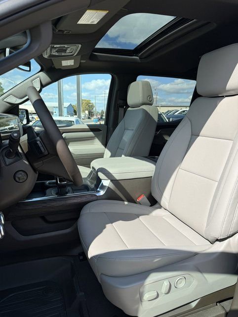 2026 GMC Sierra 1500 SLT - Photo 11