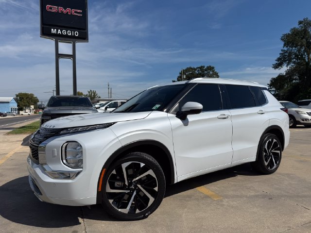 2023 Mitsubishi Outlander SEL
