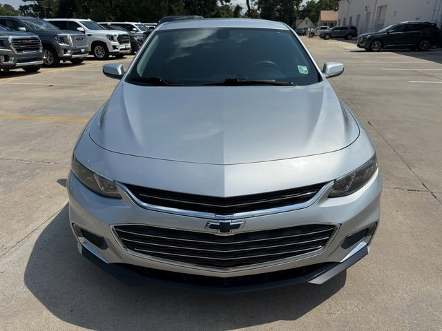 2018 Chevrolet Malibu 1LT photo 2
