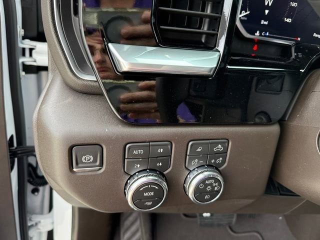 2026 GMC Sierra 1500 SLT - Photo 12