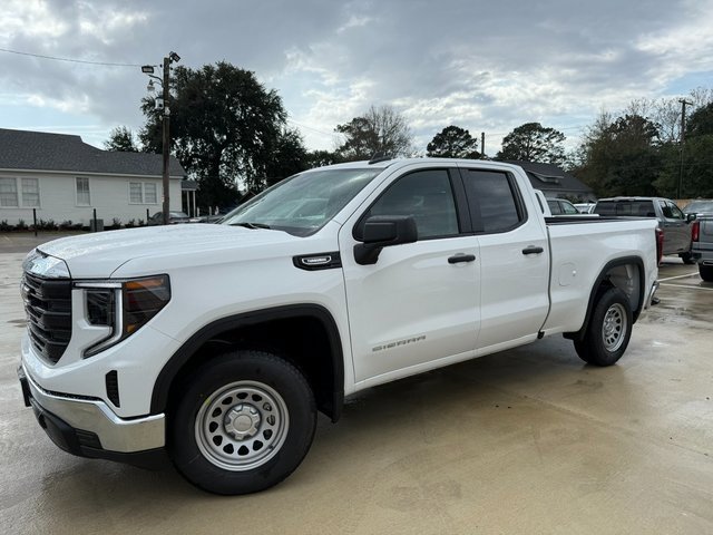 2026 GMC Sierra 1500 Pro's photo